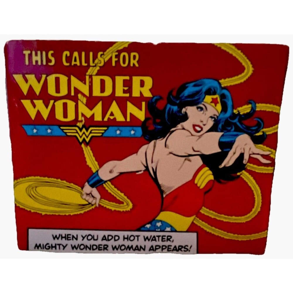 The Unemployed Philosophers Guild Wonder Woman Color Changing Ceramic Mug